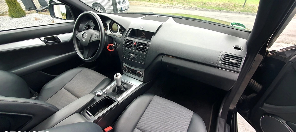 Mercedes-Benz Klasa C cena 37999 przebieg: 230000, rok produkcji 2008 z Witkowo małe 742